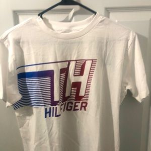 Brand New Tommy Hilfiger T-Shirt ! Size 14/16 or Large